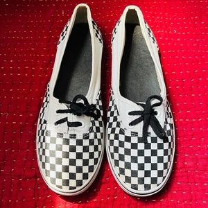 Vintage Checkered Vans Men's 7.5 women's 9